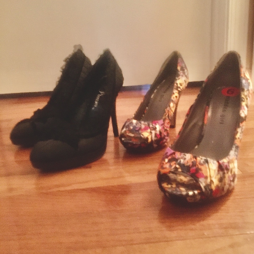 Shoes shoes shoes each$15 or both for $25
